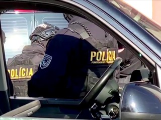 Prokurátor podal žiadosť na väzbu pre advokáta Ribára, aj právnika Fila