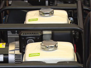 Slováci zbierkou pomáhajú Ukrajine: Z Trenčína vyrazil prvý kamión generátorov