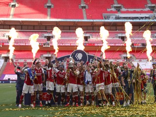 Arsenal získal rekordný FA Cup a nerozbil ho!