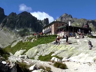 Tatranci začínajú hodnotiť sezónu. Zo správania sa by turisti jednotku nedostali