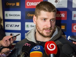 Sersen sa už hrdí kapitánskym céčkom, Réway jeho asistentom