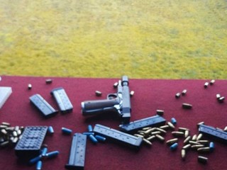 Floridský guvernér podpísal zákon, ktorý učiteľom umožňuje nosiť zbrane