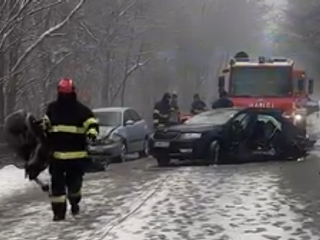 Pri hromadnej nehode sa zranili tri osoby vrátane dieťaťa