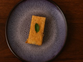 Višňový koláč so snehovou penou