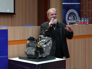 Vývoj umelej inteligencie napreduje: Známy slovenský finančník verí, že Slovensko môže byť v budúcnosti konkurentom