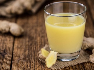 Trápi vás prechladnutie či chrípka? Pripravte si domáci ginger shot! Postaví vás na nohy!