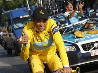 Contador sa stal víťazom 96. ročníka TdF, P. Velits 32.