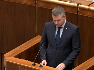 Na hodine otázok sa riešila Ukrajina. Na prípadné obmedzenie plynu sme pripravení