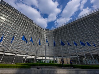 Európska komisia začala konanie proti Slovensku pre zákon o ochrane oznamovateľov