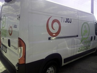 Moderátorom Novej záhrady ukradli auto. Prosia o pomoc