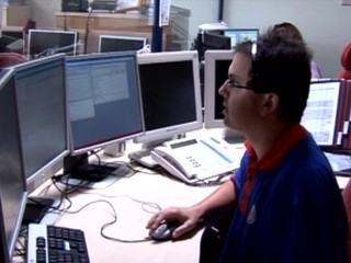 Operátor neveril, že dievča zneužívajú. Skončil len s disciplinárnym trestom