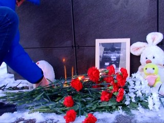 Vyšetrovatelia poznajú príčinu pádu lietadla v Moskve