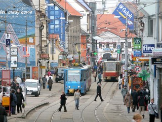 Magistrát zvažuje otvoriť pobočku mestskej polície priamo na Obchodnej ulici