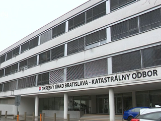 Kataster obnovil elektronické služby pre banky a notárske úrady