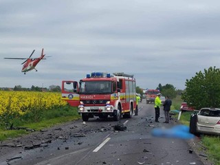 Tragédia na cestách: Pri zrážke prišli o život traja ľudia