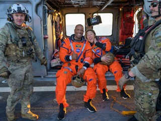 Návrat Artemis II na Zem: Ako prebiehal najnebezpečnejší moment historickej misie