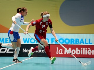 MS vo florbale žien: Slovensko - Česko 3:19. Zajtra nás čaká dôležitý zápas s Dánskom