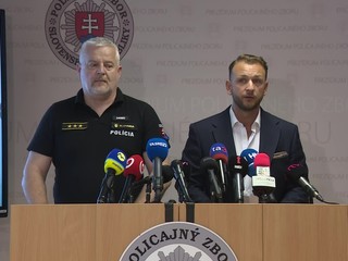 Vysokoškolák a 54 ďalších. Polícia stotožnila ľudí, ktorí schvaľovali atentát na premiéra