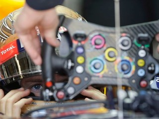 V Austine nepoznajú iného víťaza ako Vettela, vyhral aj kvalifikáciu