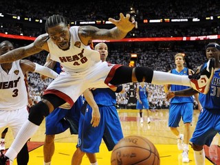 Finále NBA: Dallas vyhral v Miami, je to 1:1