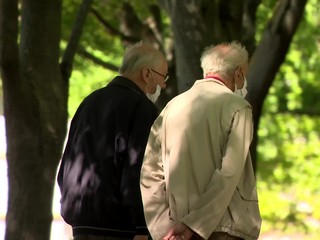 Lockdown pre kategóriu šesťdesiat plus. Takto by sa podľa Matoviča dal zvládnuť omikron