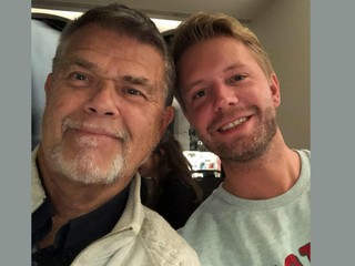 Muž chce byť o 20 rokov mladší. Na zoznamke nemajú o neho záujem