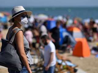 Pandemická situácia v Európe sa zhoršuje. Pozrite si prehľad opatrení v obľúbených dovolenkových destináciách