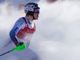 Slalom vo Val d'Isere nedokončilo viacero favoritov, zvíťazil Haugan