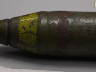 Nečakaný nález po synovi: Dôchodkyňa priniesla na stanicu protitankovú strelu