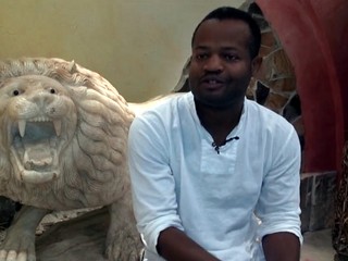 Jean opustil Karibik a býva na Slovensku. Liptov si nevie vynachváliť