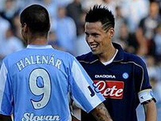 Hamšík v oboch dresoch, Neapol vyhral 1:0, pekelné oslavy