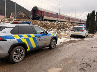 Tragická udalosť: Expres smerujúci z Košíc do Bratislavy zrazil človeka