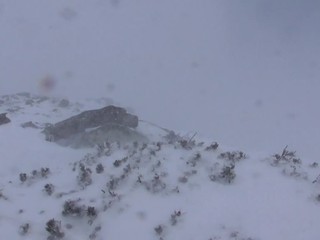 Je marec a vo Vysokých Tatrách práve zažívajú pravú zimu