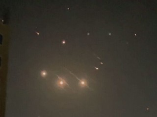 Obavy o bezpečnosť na Blízkom východe. Veľmoci odhovárajú Izrael od odvetného vojenského útoku voči Iránu