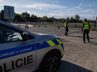 Česko predĺži kontroly na hraniciach so SR o ďalších 20 dní