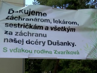 Transparent pri nemocnici. Poďakovanie za záchranu života