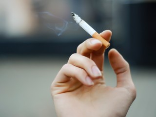 V Európskej únii došlo k dvojnásobnému nárastu celkovej spotreby nezákonných cigariet v roku 2020