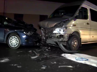 Desivá čelná zrážka. Havarovala rodina s malým bábätkom