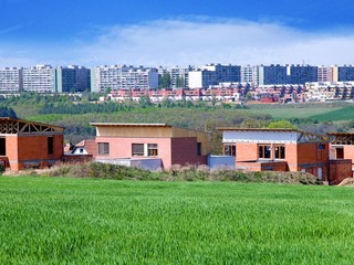 Einsteinova hádanka. Údajne ju nedokáže vyriešiť 98 percent ľudí