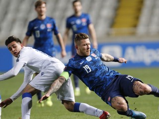 Slováci mohli rozhodnúť v závere, ale remízu na Cypre vychytal Dúbravka