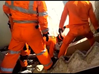 VIDEO: Cunami na ostrove Sulawesi si už vyžiadalo stovky obetí, kopú im masový hrob