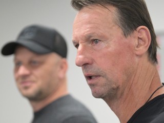 V Košiciach skončili tréner Straka aj manažér Sapara