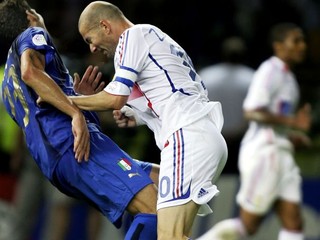 Zidane radšej zomrie, ako by sa mal ospravedlniť Materazzimu
