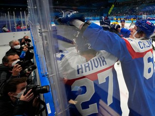 Slovensko v Pekingu získalo bronz! Hokejisti zdolali Švédsko 4:0