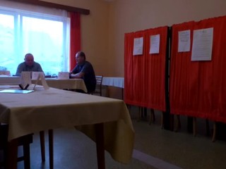 Volebné moratórium narušila aj klobása s číslom kandidáta