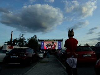 VIDEO: V Plzni sa fandilo v autokine