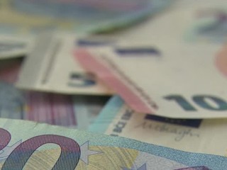 Štátny deficit milo prekvapil. Zlepšenie nemá potrvať dlho