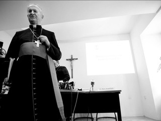 Pokračuje rozlúčka s kardinálom Jozefom Tomkom. Pozostatky prevezú do Košíc