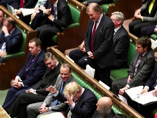 Polícia považuje vraždu britského politika za teroristický čin. Boris Kollár poslal smútočný telegram