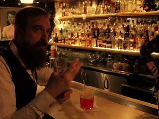 TAKTO pite koktaily podľa bubeníka Nicka Cavea